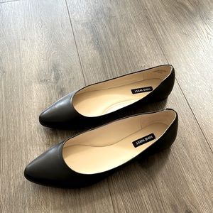 Nine West Black Flats 8.5 M